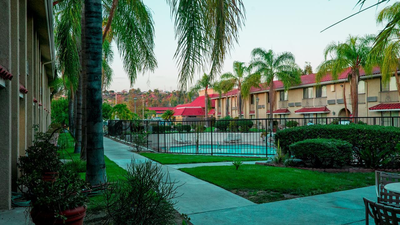 Motel 6 - Anaheim Hills, Ca Kültér fotó